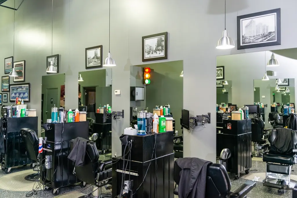 Gearheads Haircuts for Men — Hair salon in St Clair Shores